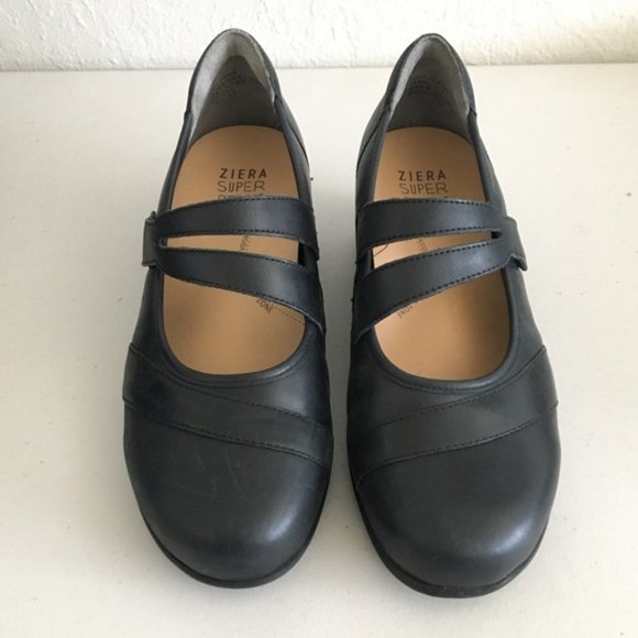 Ziera Xray Leather Mary Jane Comfort Shoes - Picture 3 of 10